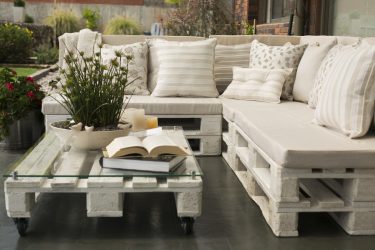 Muebles DIY para tu jardín muy fáciles de hacer